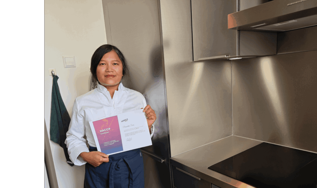 Pornshita met HACCP bij koelkast 1 e1767360103280