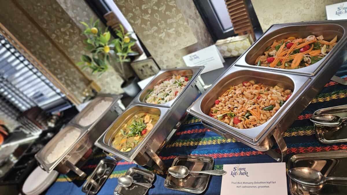 Vers Thai eten in buffetstijl bij Siam Kitchen in Berkel en Rodenrijs.